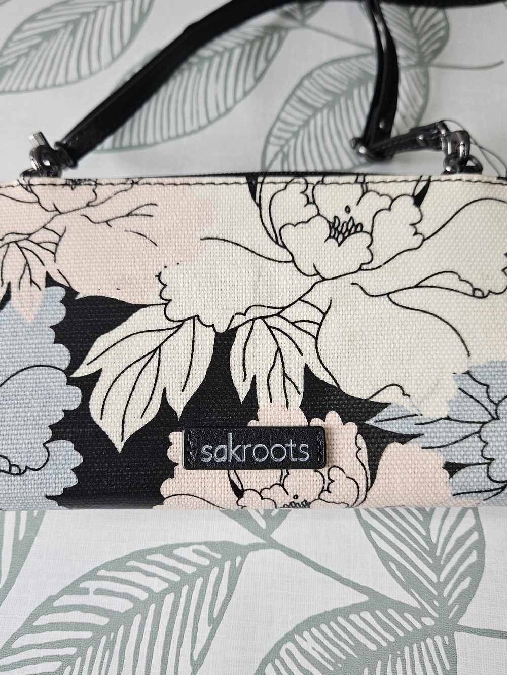 Sakroots Black & Cream Peony Floral Convertible Crossbody Wallet/Wristlet